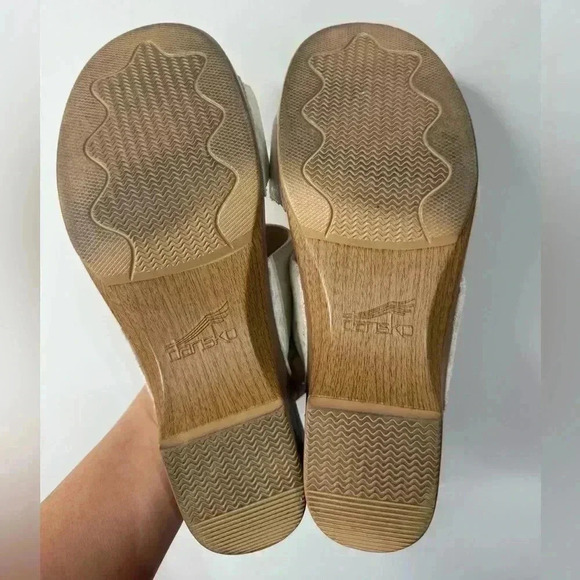 Dansko Open Toe Gold Glitter Wooden Platform Size 10.5 - Picture 9 of 9